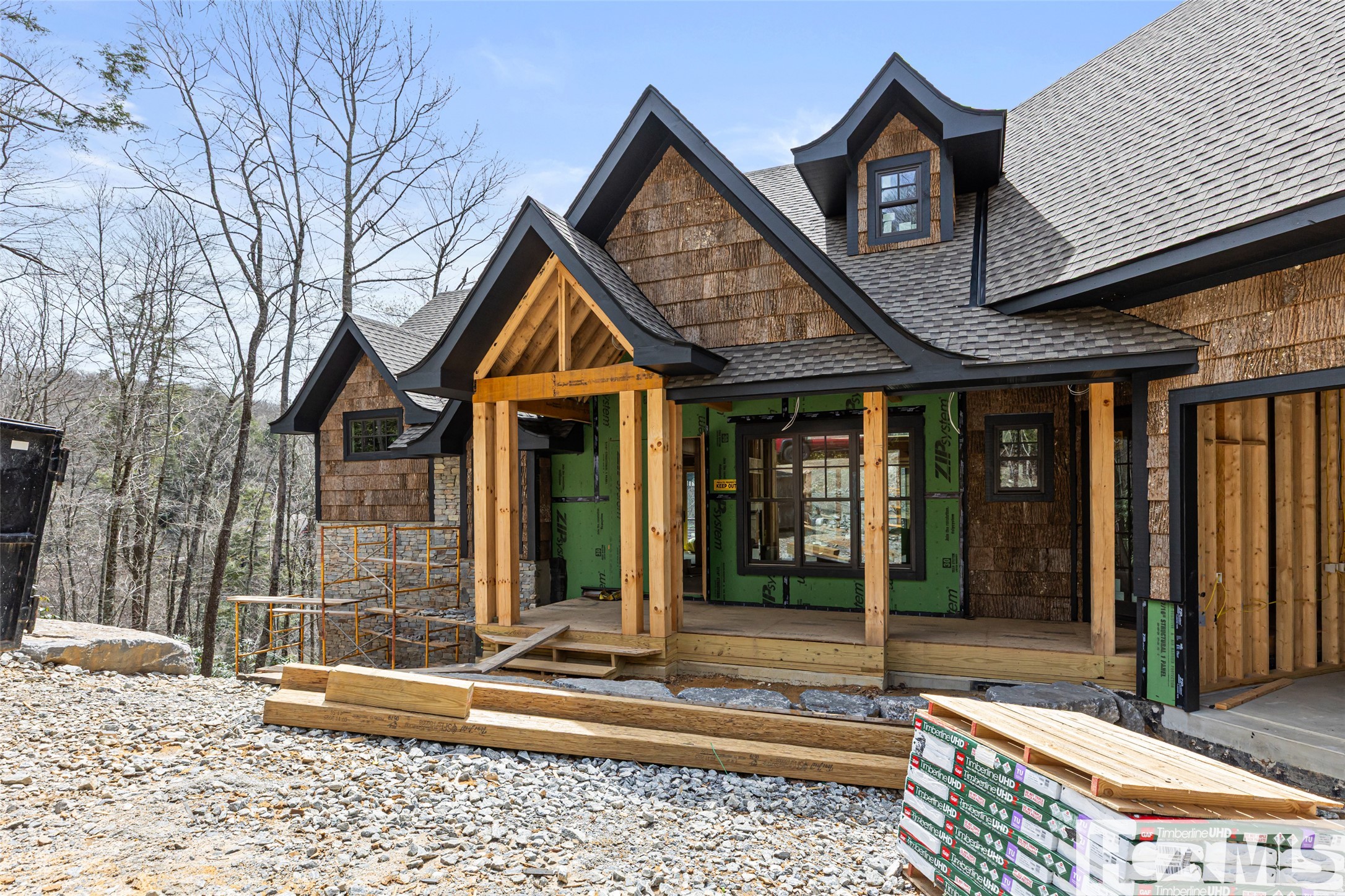 1406 Falls Drive West