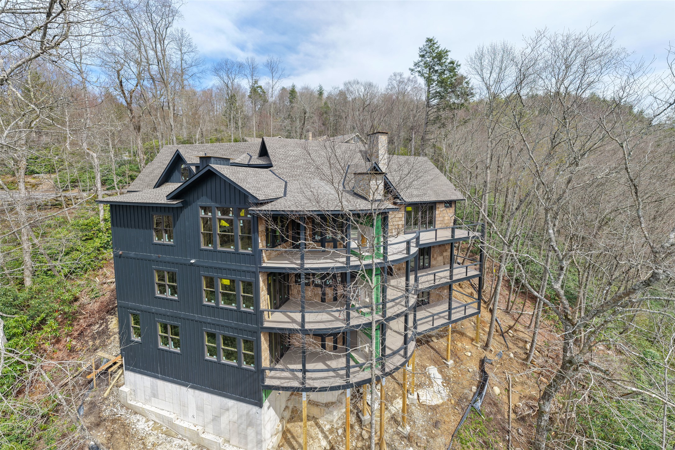 1406 Falls Drive West