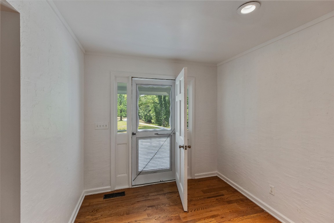 Highlands, North Carolina 28741, United States, 4 Bedrooms Bedrooms, ,3 BathroomsBathrooms,Residential,Active,146555