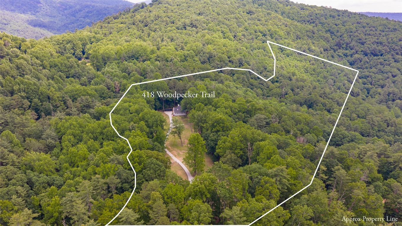 Highlands, North Carolina 28741, United States, 4 Bedrooms Bedrooms, ,3 BathroomsBathrooms,Residential,Active,146555