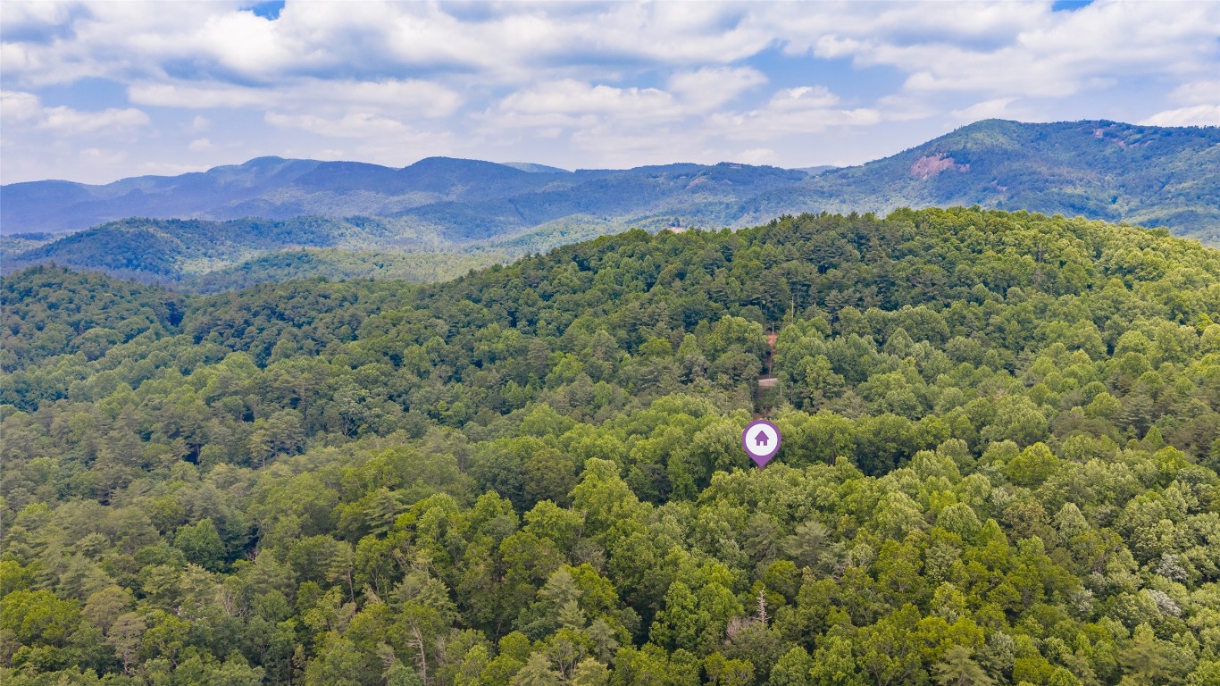 Highlands, North Carolina 28741, United States, 4 Bedrooms Bedrooms, ,3 BathroomsBathrooms,Residential,Active,146555