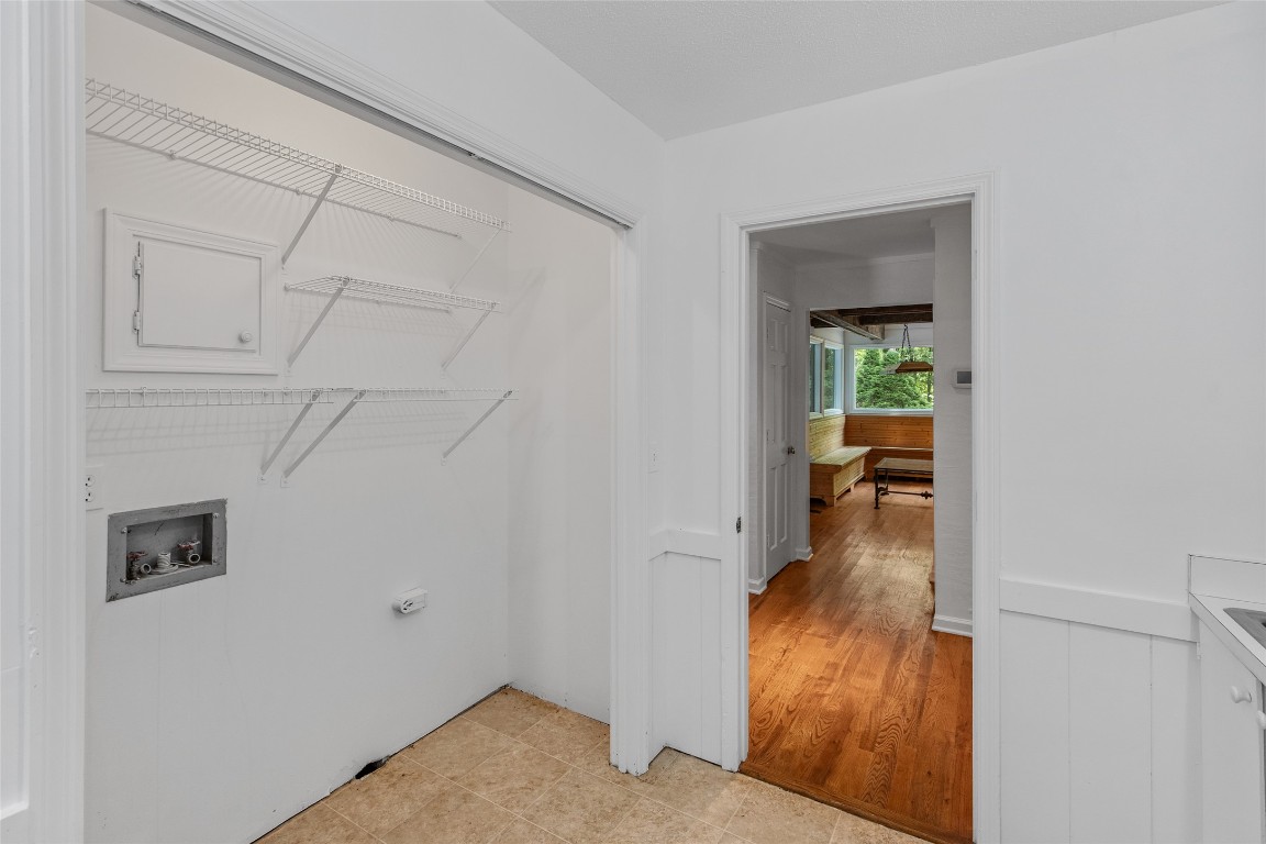 Highlands, North Carolina 28741, United States, 4 Bedrooms Bedrooms, ,3 BathroomsBathrooms,Residential,Active,146555