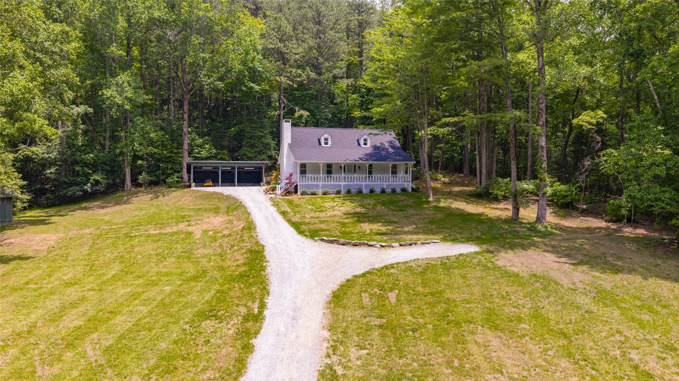 Highlands, North Carolina 28741, United States, 4 Bedrooms Bedrooms, ,3 BathroomsBathrooms,Residential,Active,146555