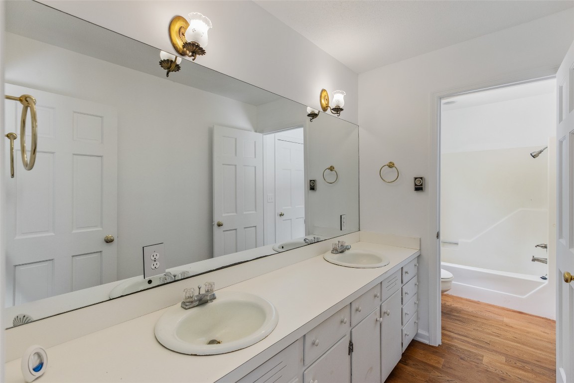 Highlands, North Carolina 28741, United States, 4 Bedrooms Bedrooms, ,3 BathroomsBathrooms,Residential,Active,146555