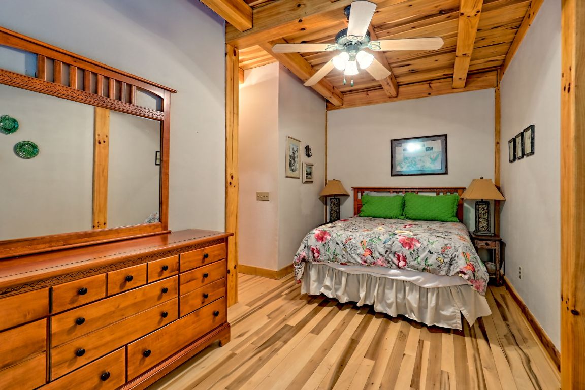 Scaly Mountain, North Carolina 28775, United States, 4 Bedrooms Bedrooms, ,4 BathroomsBathrooms,Residential,Active,172316