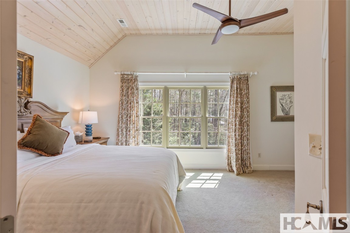 Highlands, North Carolina 28741, United States, 4 Bedrooms Bedrooms, ,5 BathroomsBathrooms,Residential,Active,194511