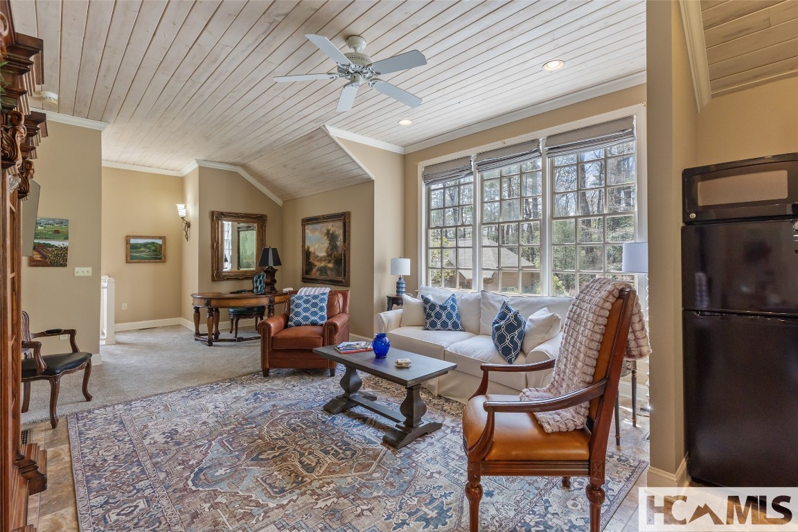 Highlands, North Carolina 28741, United States, 4 Bedrooms Bedrooms, ,5 BathroomsBathrooms,Residential,Active,194511