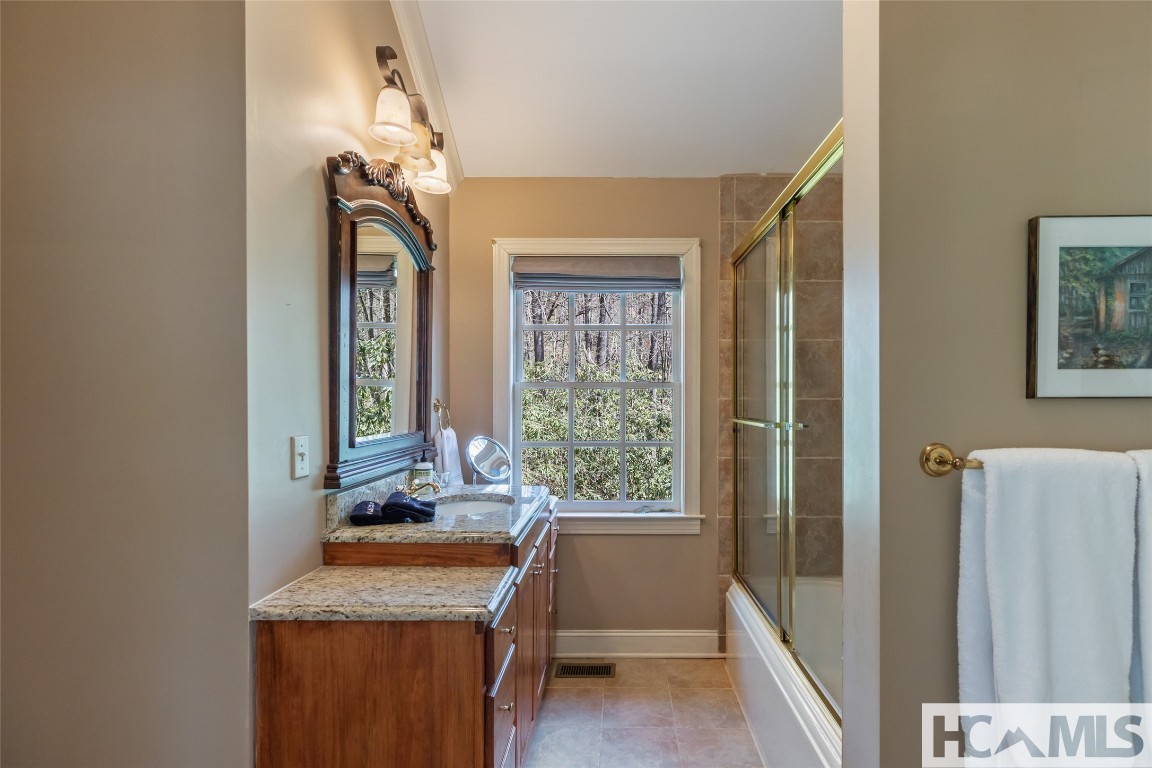 Highlands, North Carolina 28741, United States, 4 Bedrooms Bedrooms, ,5 BathroomsBathrooms,Residential,Active,194511