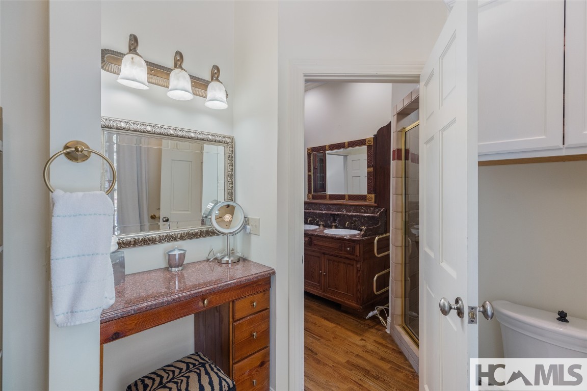 Highlands, North Carolina 28741, United States, 4 Bedrooms Bedrooms, ,5 BathroomsBathrooms,Residential,Active,194511