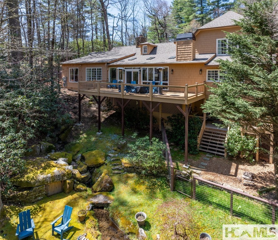 Highlands, North Carolina 28741, United States, 4 Bedrooms Bedrooms, ,5 BathroomsBathrooms,Residential,Active,194511