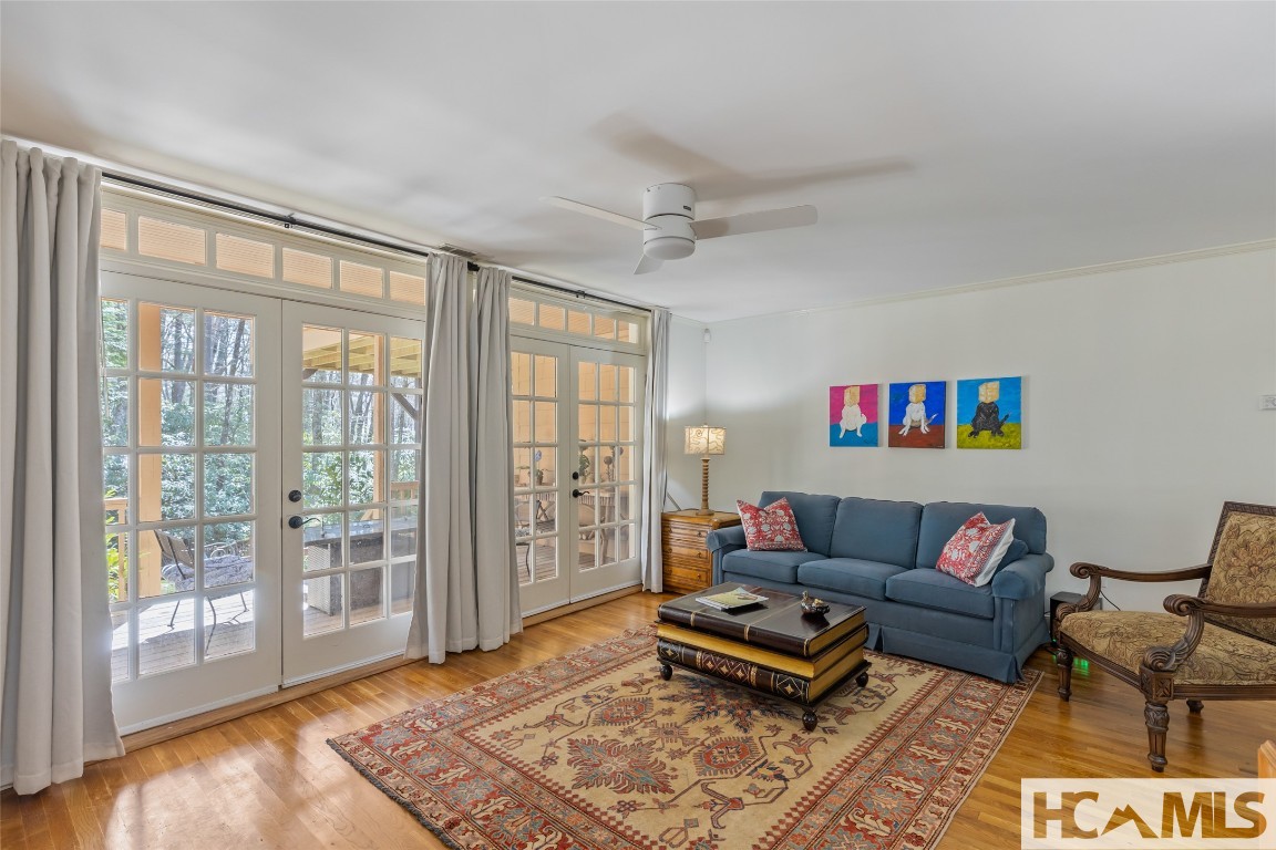 Highlands, North Carolina 28741, United States, 4 Bedrooms Bedrooms, ,5 BathroomsBathrooms,Residential,Active,194511