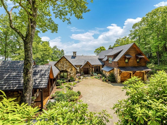 1914 TOXAWAY DR, LAKE TOXAWAY, NC 28747 - Image ff7059bf50da1b8312e3e5e1bc59a3ae/958370268