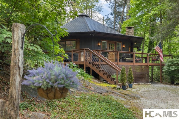 205 SKYLINE LODGE RD, HIGHLANDS, NC 28741 - Image ffed99bee5deb643b2b17a0bc13b6955/934755196