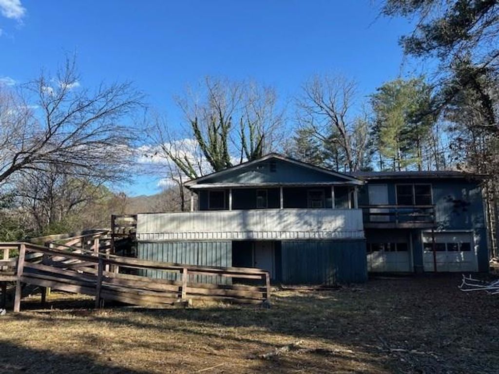 Photo of 232 Heavenly View, Sylva, NC 28779 (MLS # 26045451)