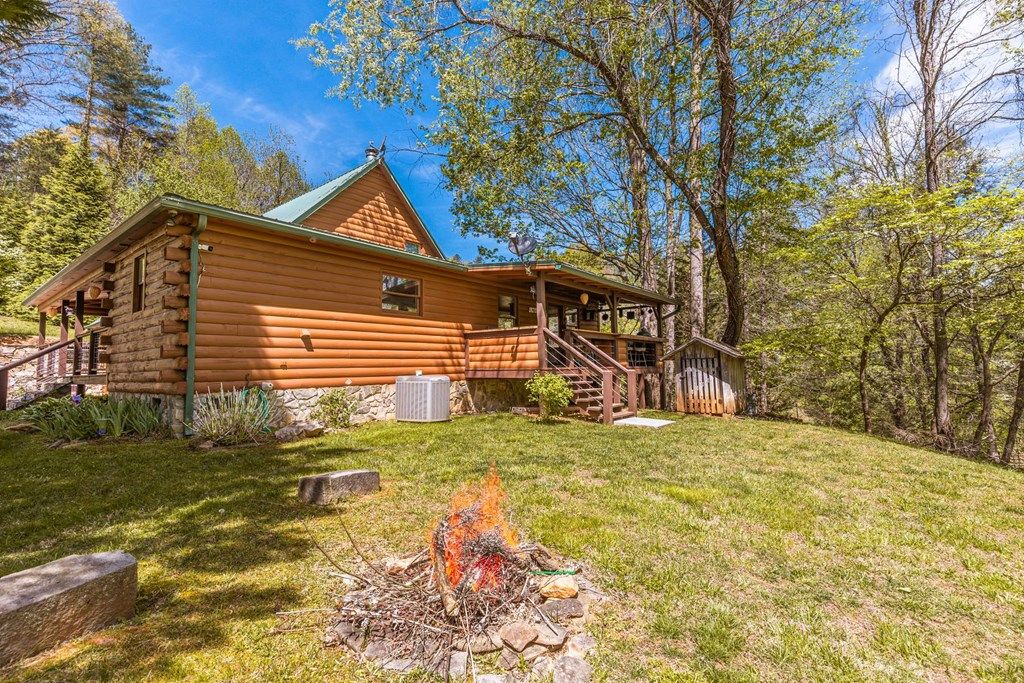 Photo of 440 Huskey Road, Bryson City, NC 28713 (MLS # 26046996)