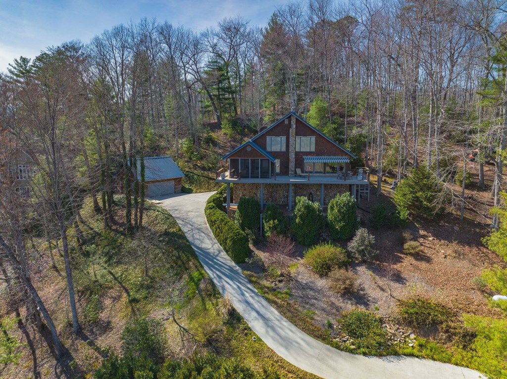 Photo of 369 Deals Gap Road, Robbinsville (Graham), NC 28771 (MLS # 26046708)