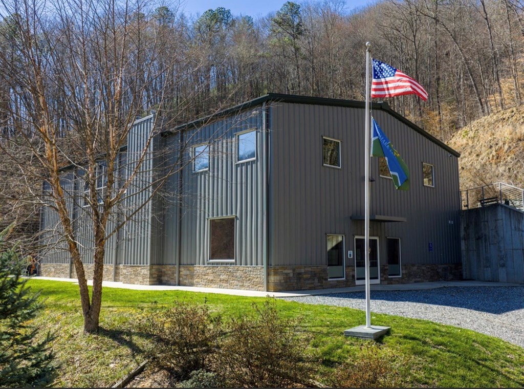 95 Upstream Campus Trail