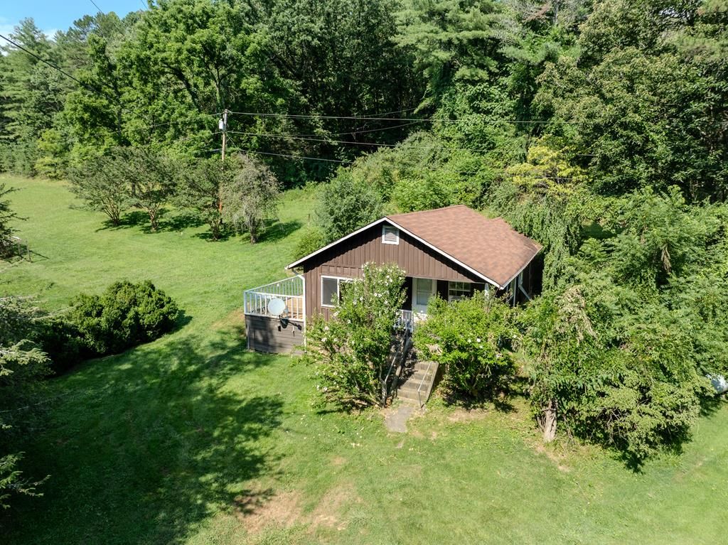 Photo of 166 Almond School Road, Bryson City, NC 28713 (MLS # 26041523)