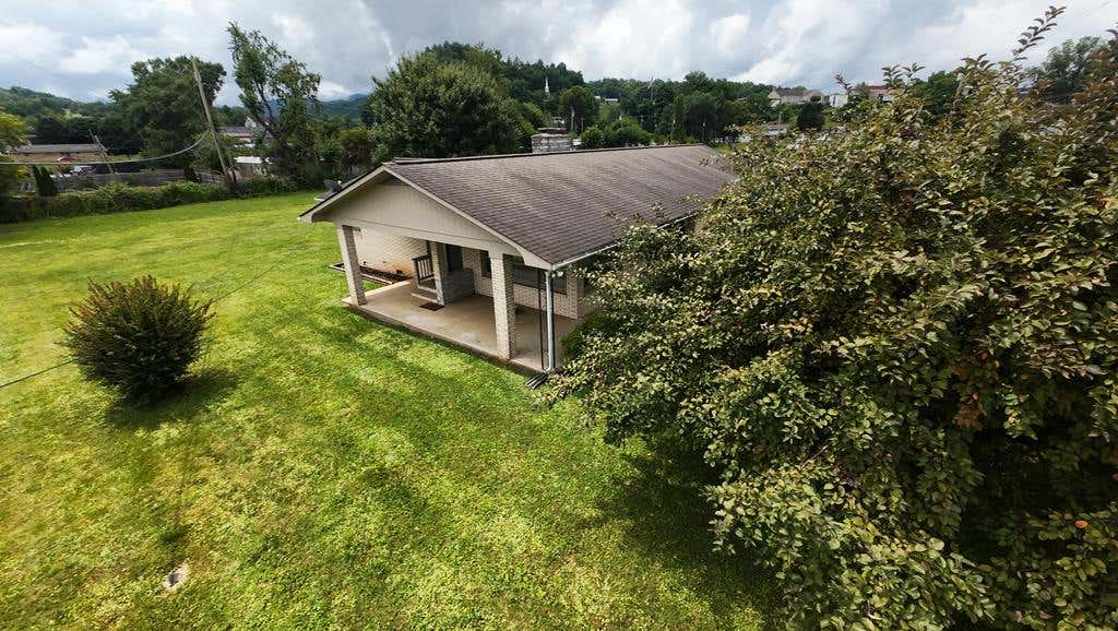 Photo of 409 Rodney Orr Bypass, Robbinsville, NC 28771 (MLS # 26047802)