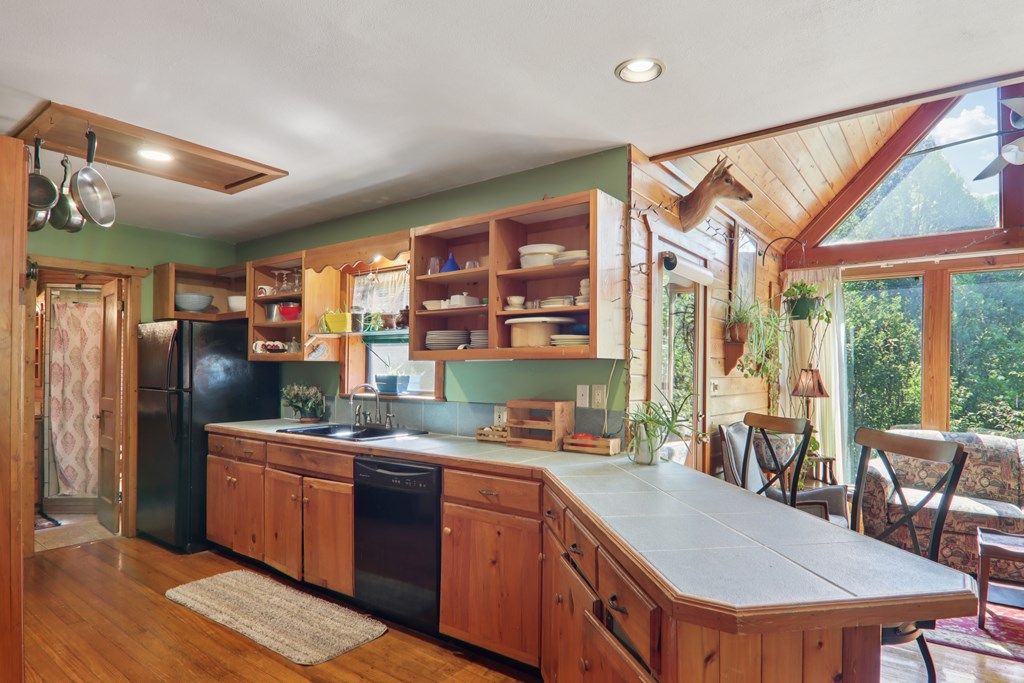 Photo of 139 Forest Hills Rd, Bryson City, NC 28713 (MLS # 26042122)
