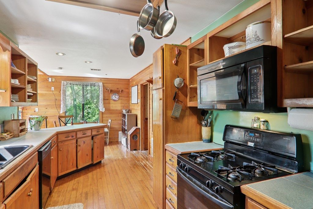 Photo of 139 Forest Hills Rd, Bryson City, NC 28713 (MLS # 26042122)