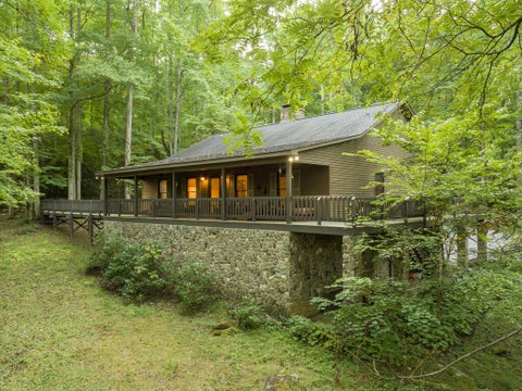 Photo of 1221 Sam Cove Road, Robbinsville, NC 28771 (MLS # 26048535)