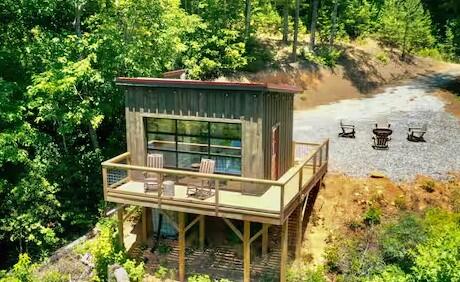 Photo of 307 Moonlight Trail, Bryson City, NC 28713 (MLS # 26048594)