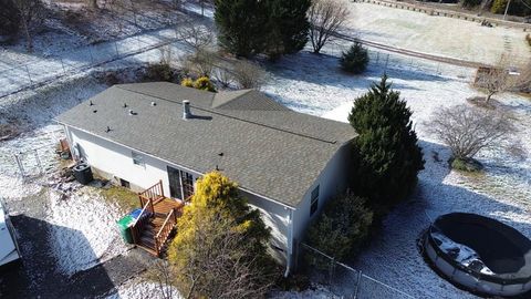 Photo of 703 Garren Creek Rd, Other, NC 28730 (MLS # 26043086)