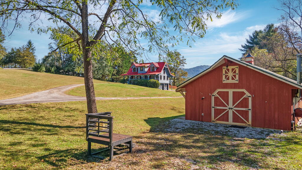 1650 Wide Horizon Drive