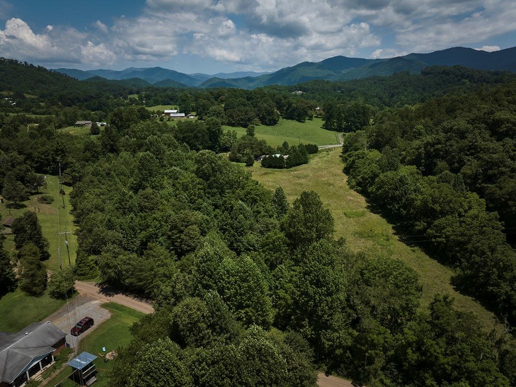 Photo of Whittier, NC 28789 (MLS # 26041730)