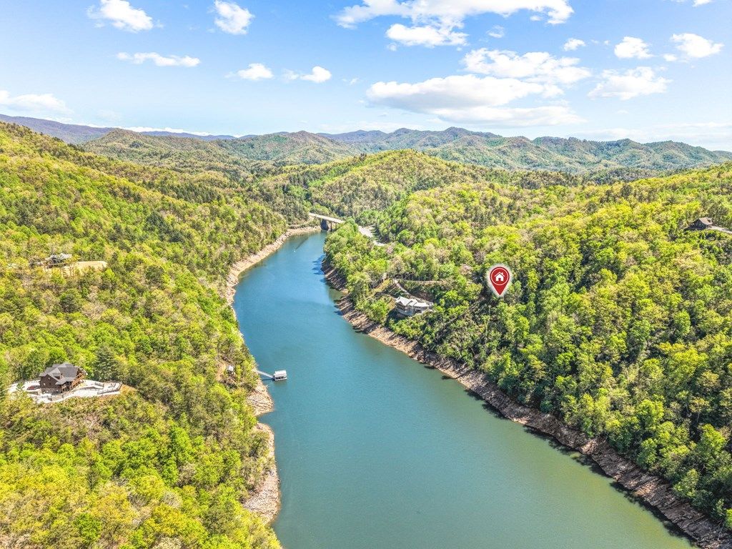 Photo of 101 Waters Edge St, Bryson City, NC 28713 (MLS # 26047051)