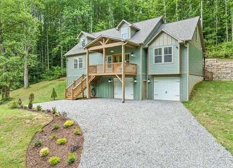 Photo of 85 Garnet Spring Lane, Waynesville, NC 28785 (MLS # 26047948)