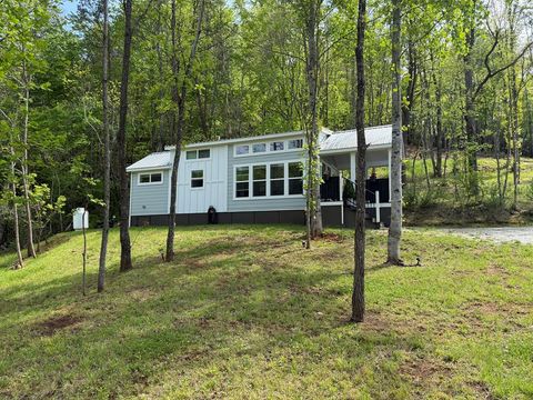 Photo of 30 Little Village Way, Franklin, NC 28734 (MLS # 26047050)