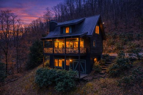 Photo of 775 Tate Cove Rd, Hayesville, NC 28904 (MLS # 26046707)