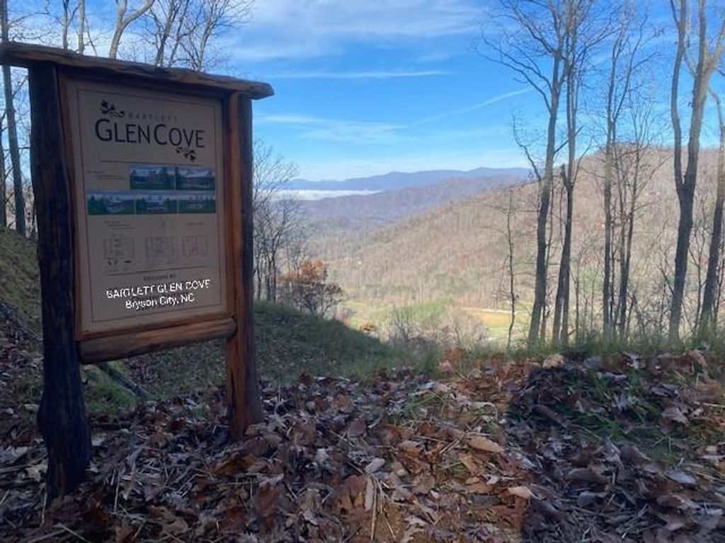 Photo of LOT 38 High Mountain View, Bryson City, NC 28713 (MLS # 26018919)