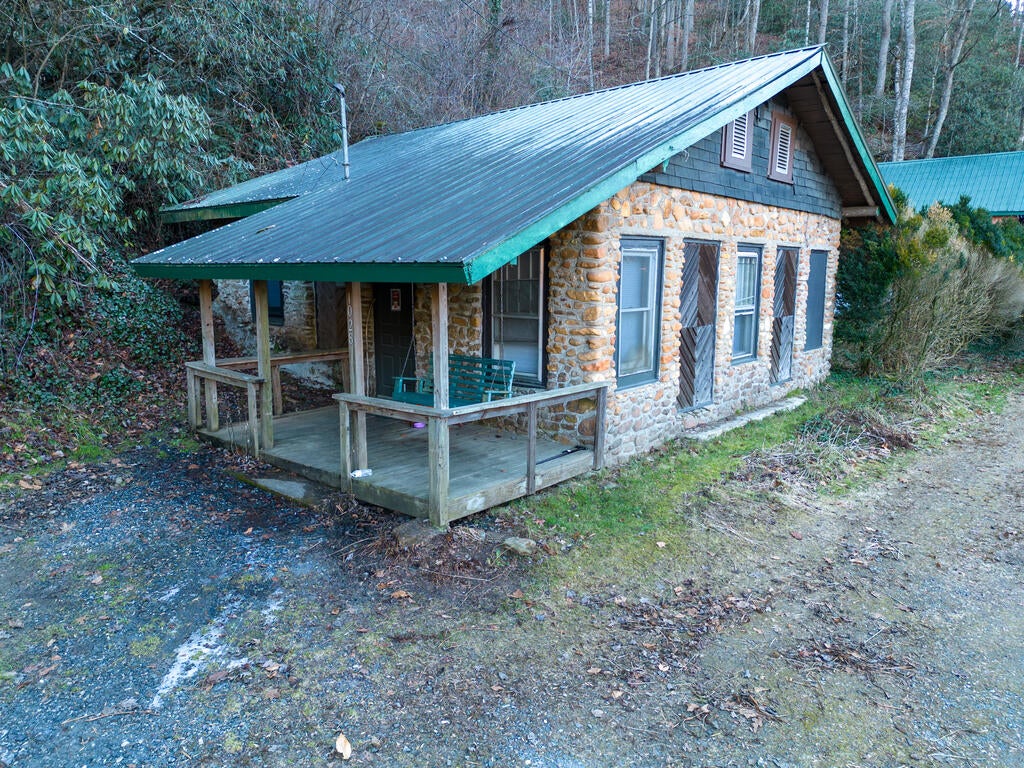 1010 Mockingbird Lane