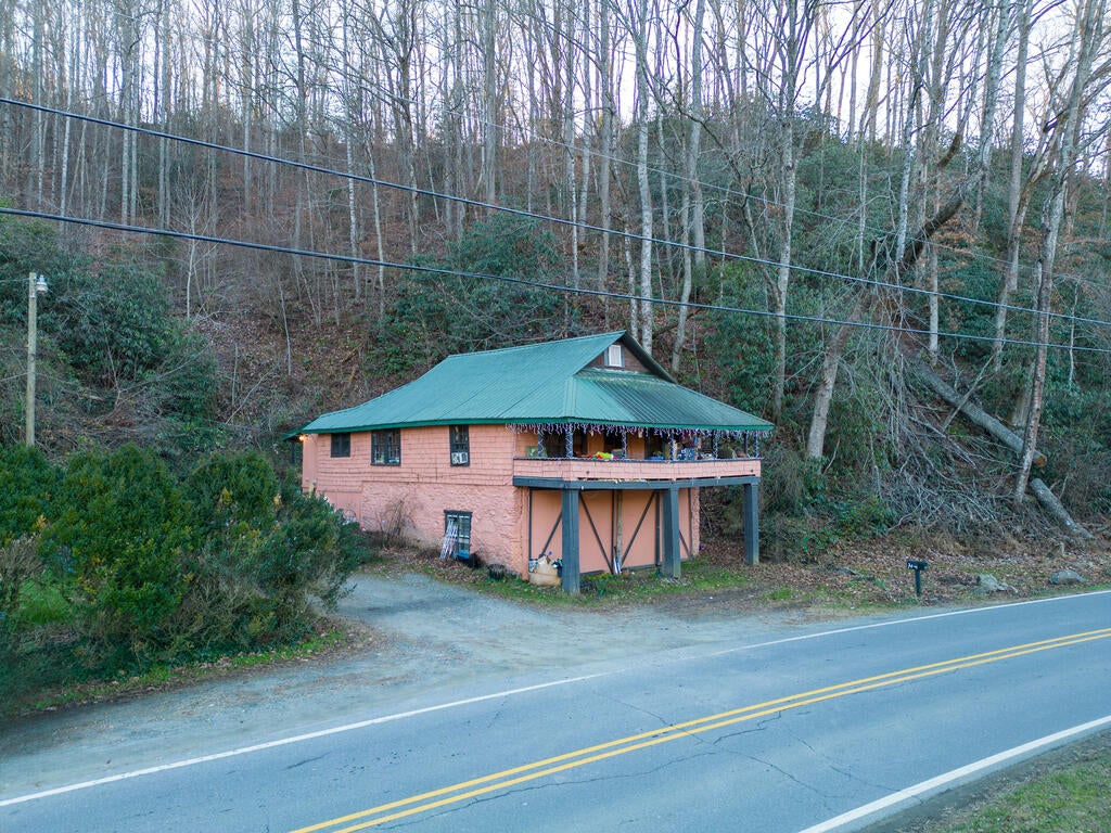 Photo of 1010 Mockingbird Lane, Sylva, NC 28779 (MLS # 26048304)