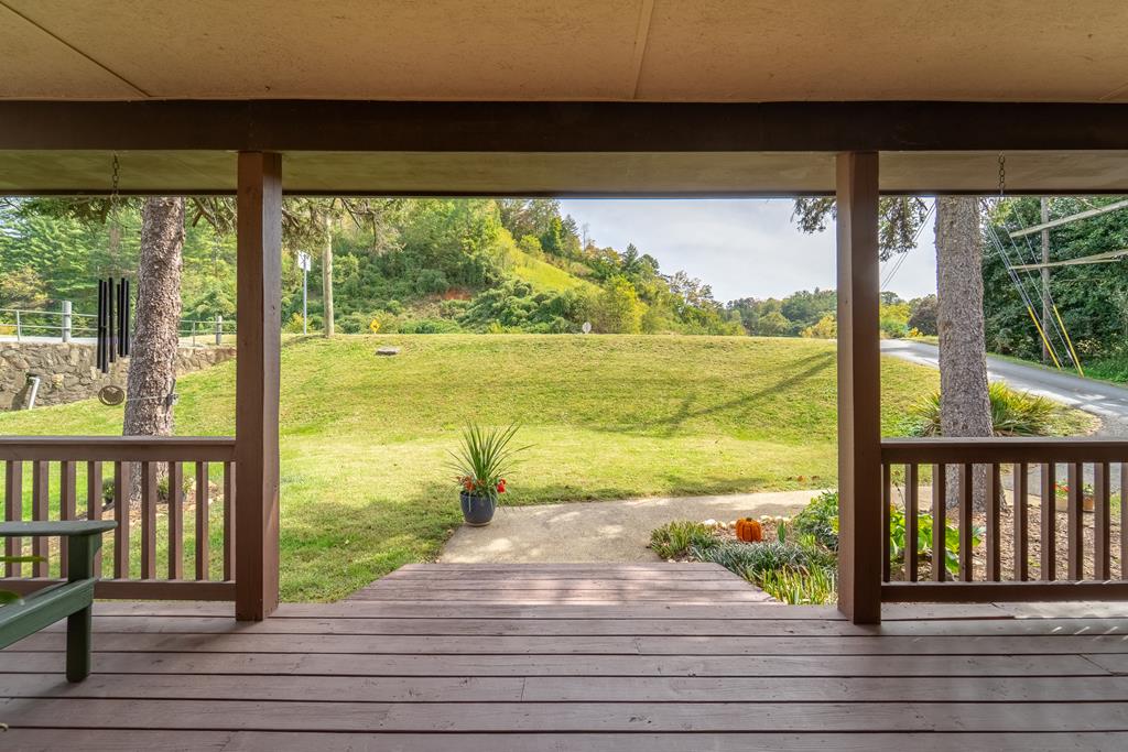 3074 Old Cullowhee Rd