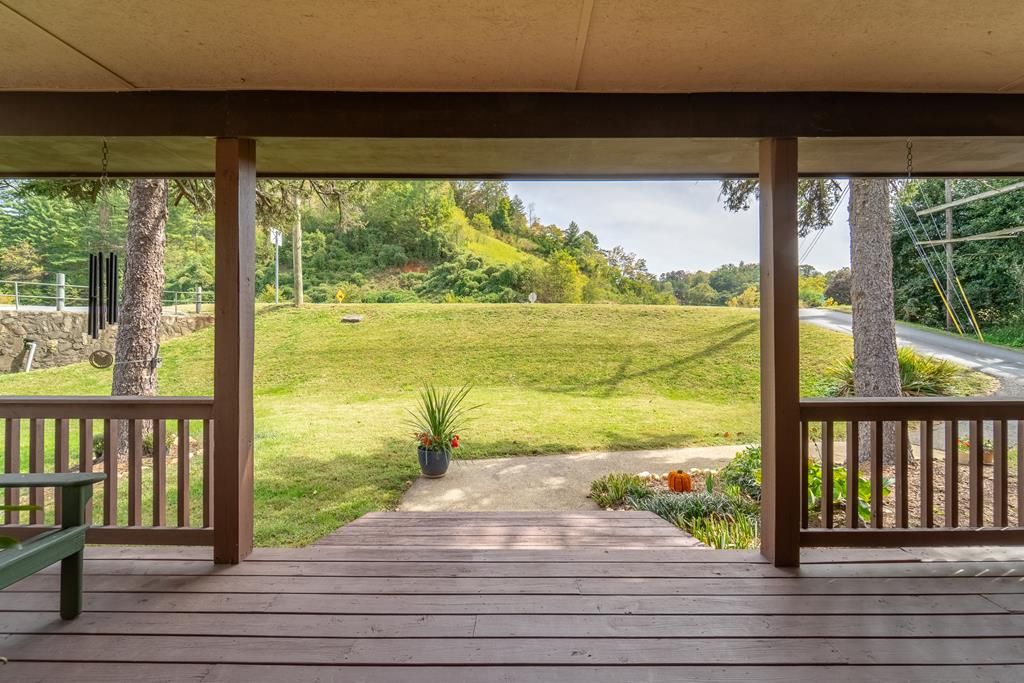 Photo of 3074 Old Cullowhee Rd, Cullowhee, NC 28723 (MLS # 26042471)