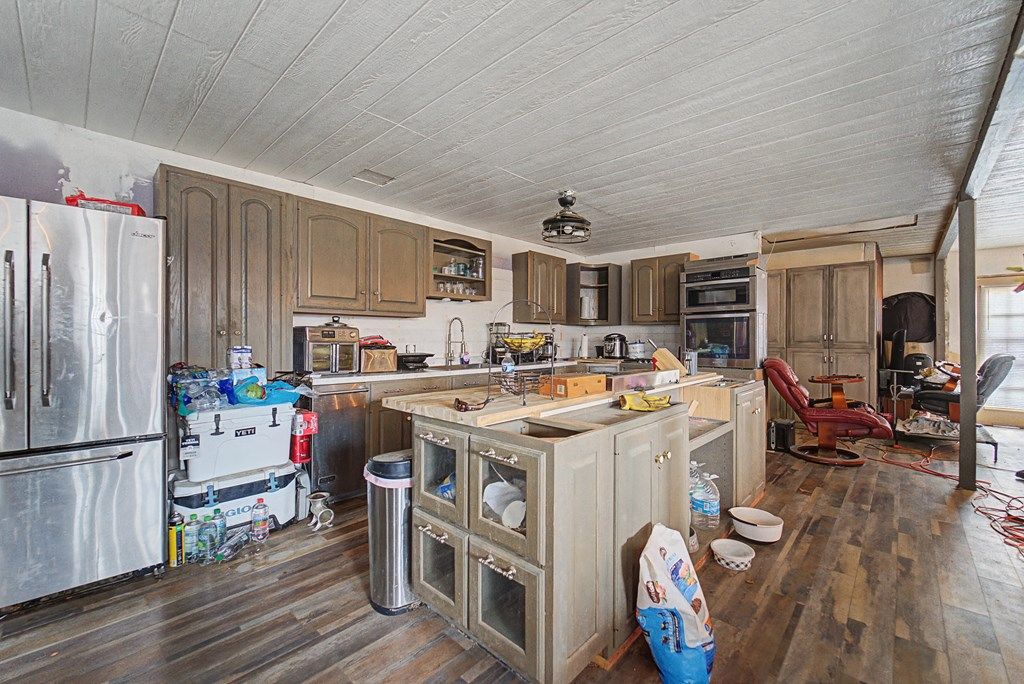 Photo of 180 Walden Pond Rd, Bryson City, NC 28713 (MLS # 26045487)