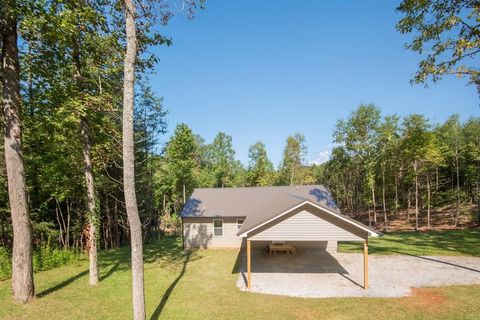 Photo of 578 Piney Grove Rd, Franklin, NC 28734 (MLS # 26043004)