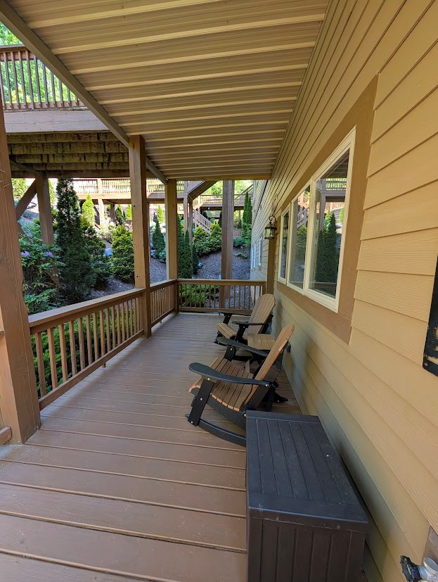 604 Sawgrass Dr. Unit 6