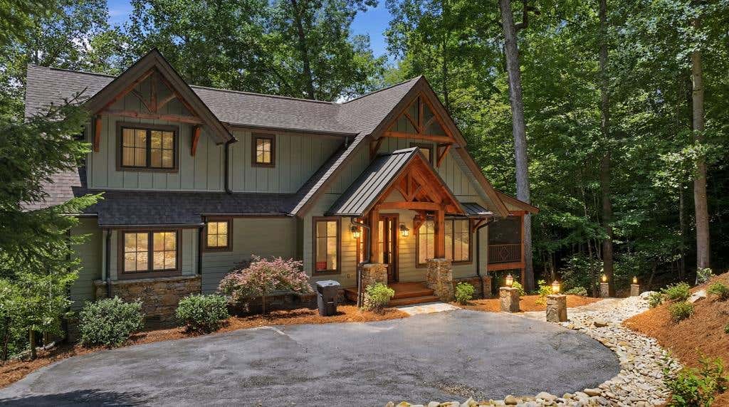 Photo of 185 Songcatcher Court, Tuckasegee, NC 28783 (MLS # 26047856)