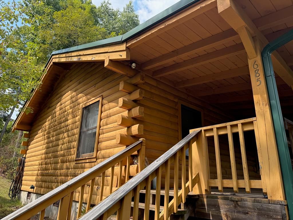 Photo of 685 Possum Holler, Bryson City, NC 28713 (MLS # 26042192)