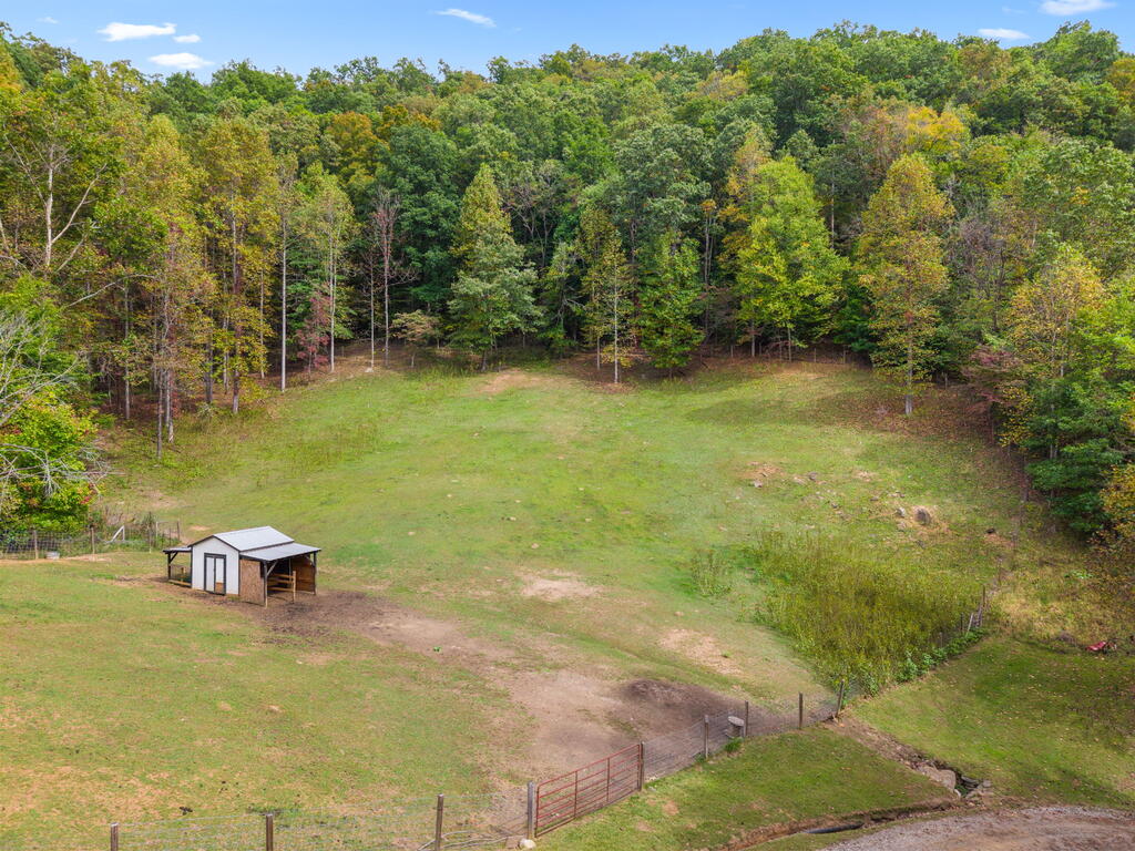 517 Johns Creek Rd