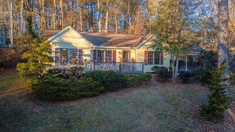 Photo of 46 Ivar St, Franklin City Limits, NC 28734 (MLS # 26042894)