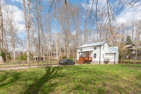 Photo of 49 Coweeta River Lane, Franklin, NC 28734 (MLS # 26046807)
