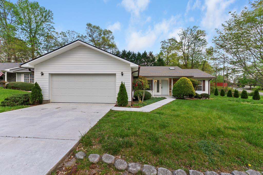 15 Cove Xing Rd