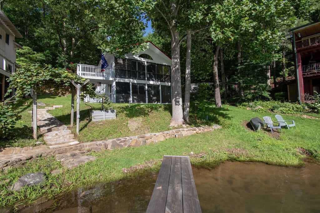 21 Nantahala Ter