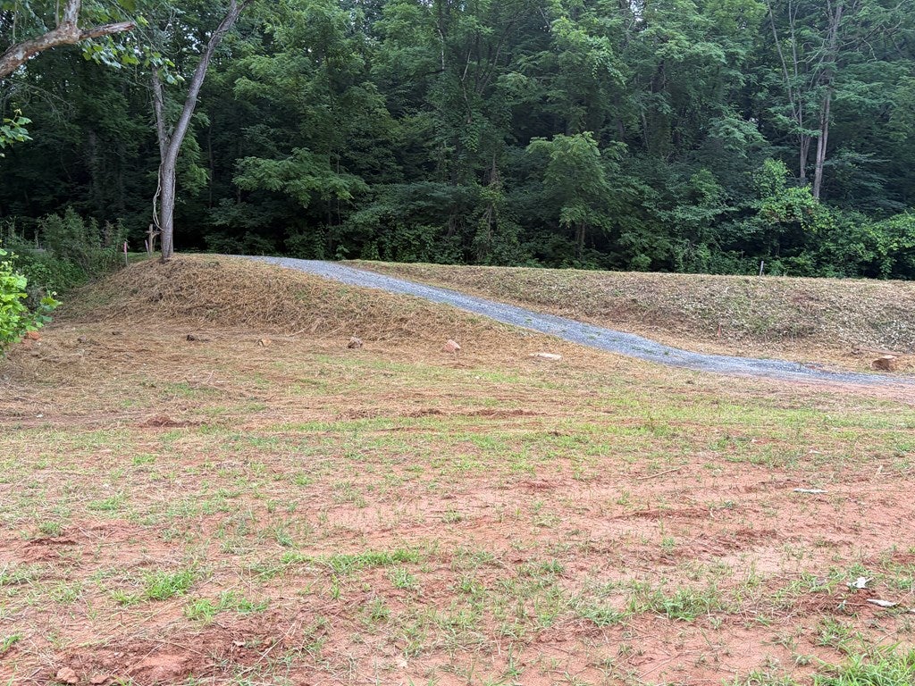 00 Riverbend Rd.